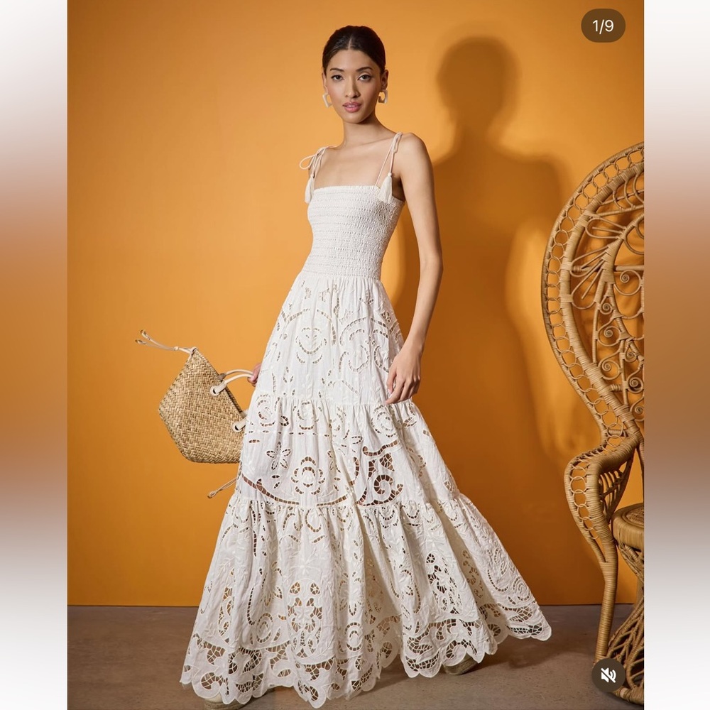 Alice + Olivia Cream Lace Maxi Dress